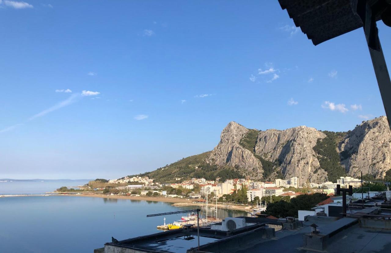 Sunny Apartment Omiš Exterior foto